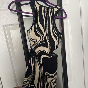 Abstract o-ring sweater dress